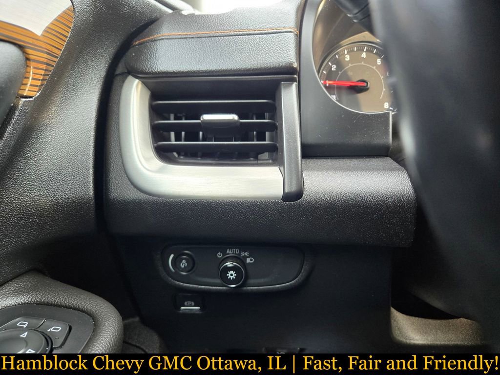 Used 2020 GMC Terrain SLE w/ Driver Convenience Package FWD image 21