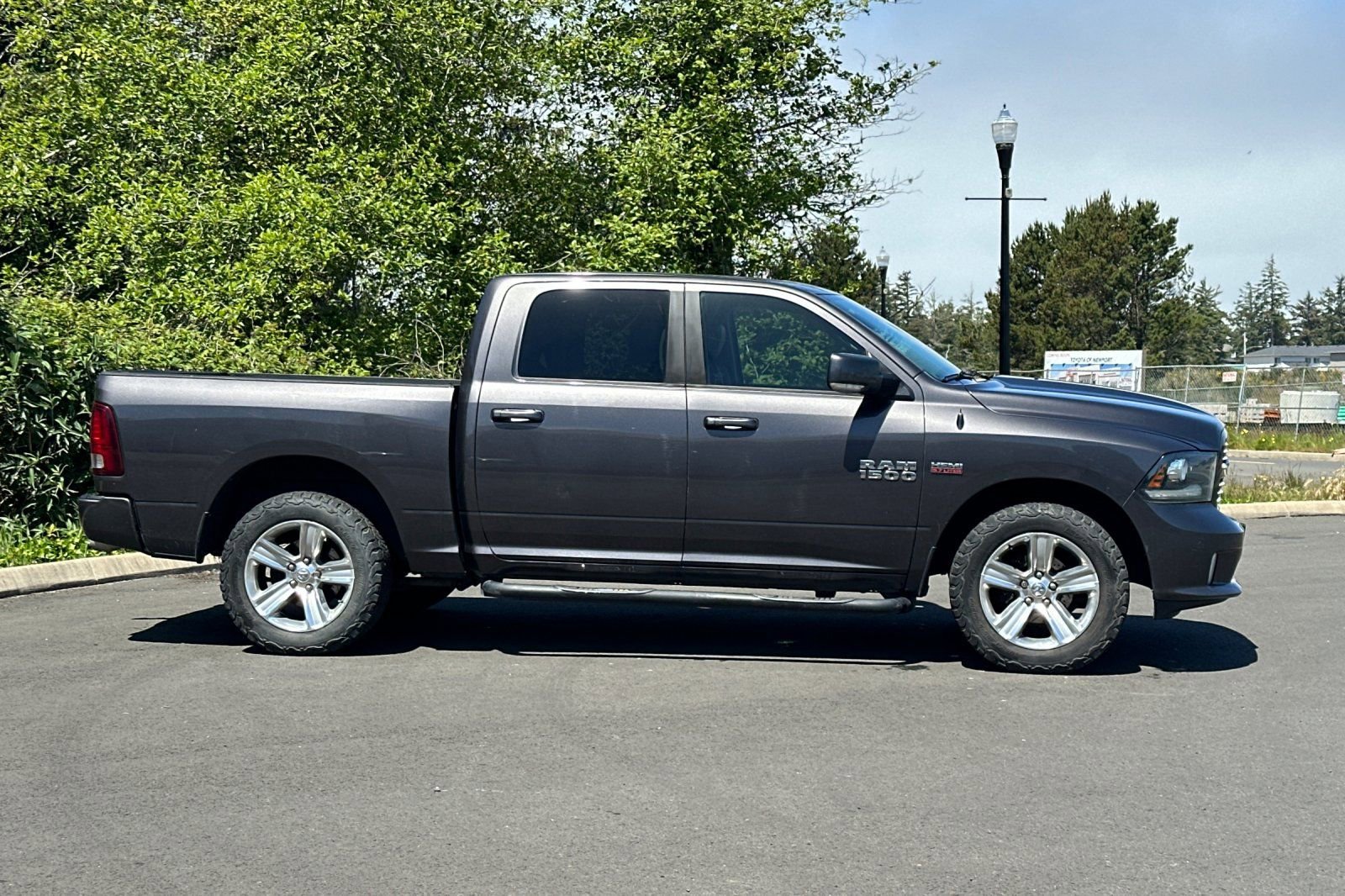 Used 2014 RAM 1500 Sport w/ Sport Premium Group AWD/4WD image 3