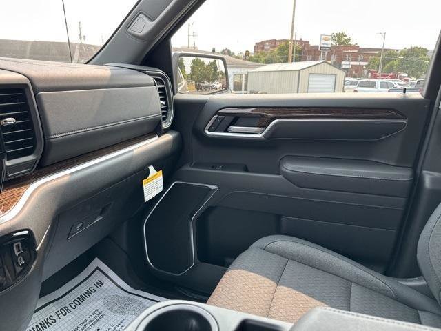 New 2026 GMC Sierra 1500 SLE image 36