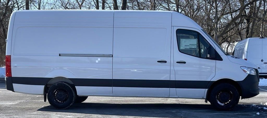 New 2025 Mercedes-Benz Sprinter 2500 image 3