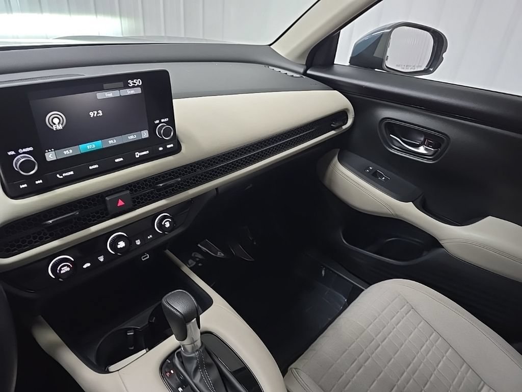 Used 2023 Honda HR-V LX image 25