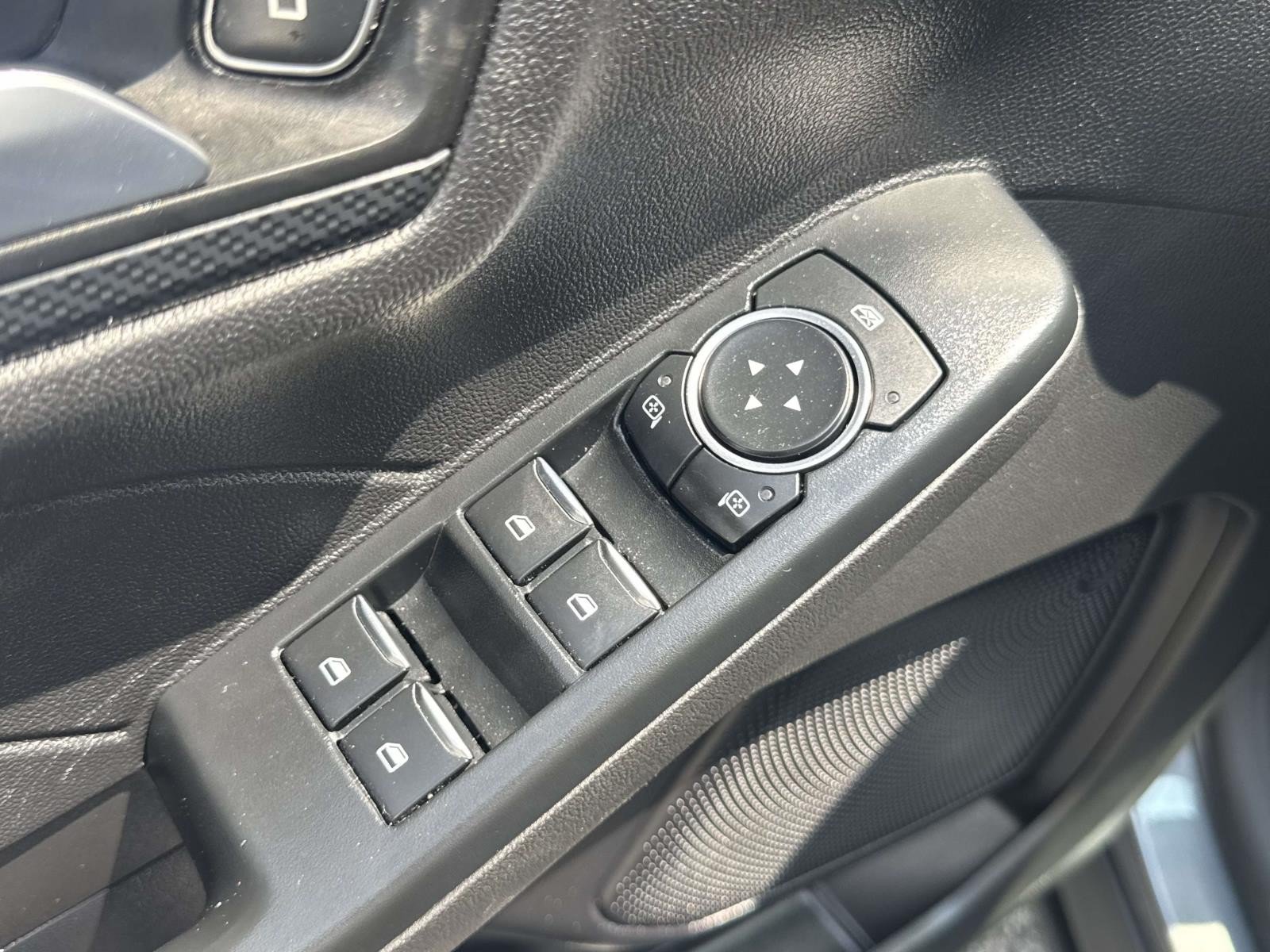 Used 2025 Ford Escape ST-Line Select AWD/4WD image 15