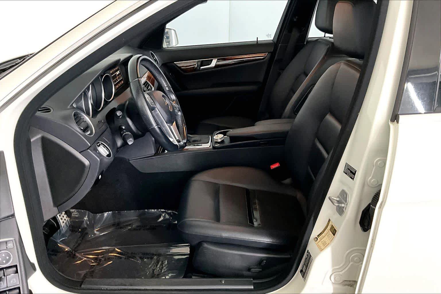Used 2012 Mercedes-Benz C 300 4MATIC Sedan image 9