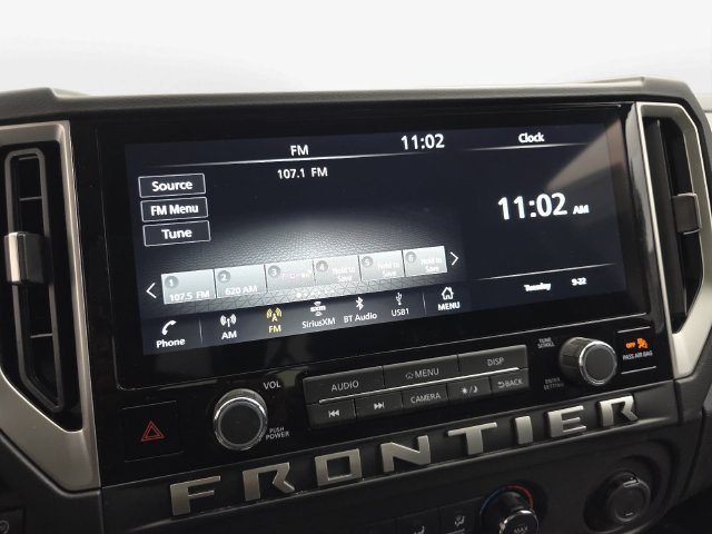 Used 2025 Nissan Frontier SV RWD image 22