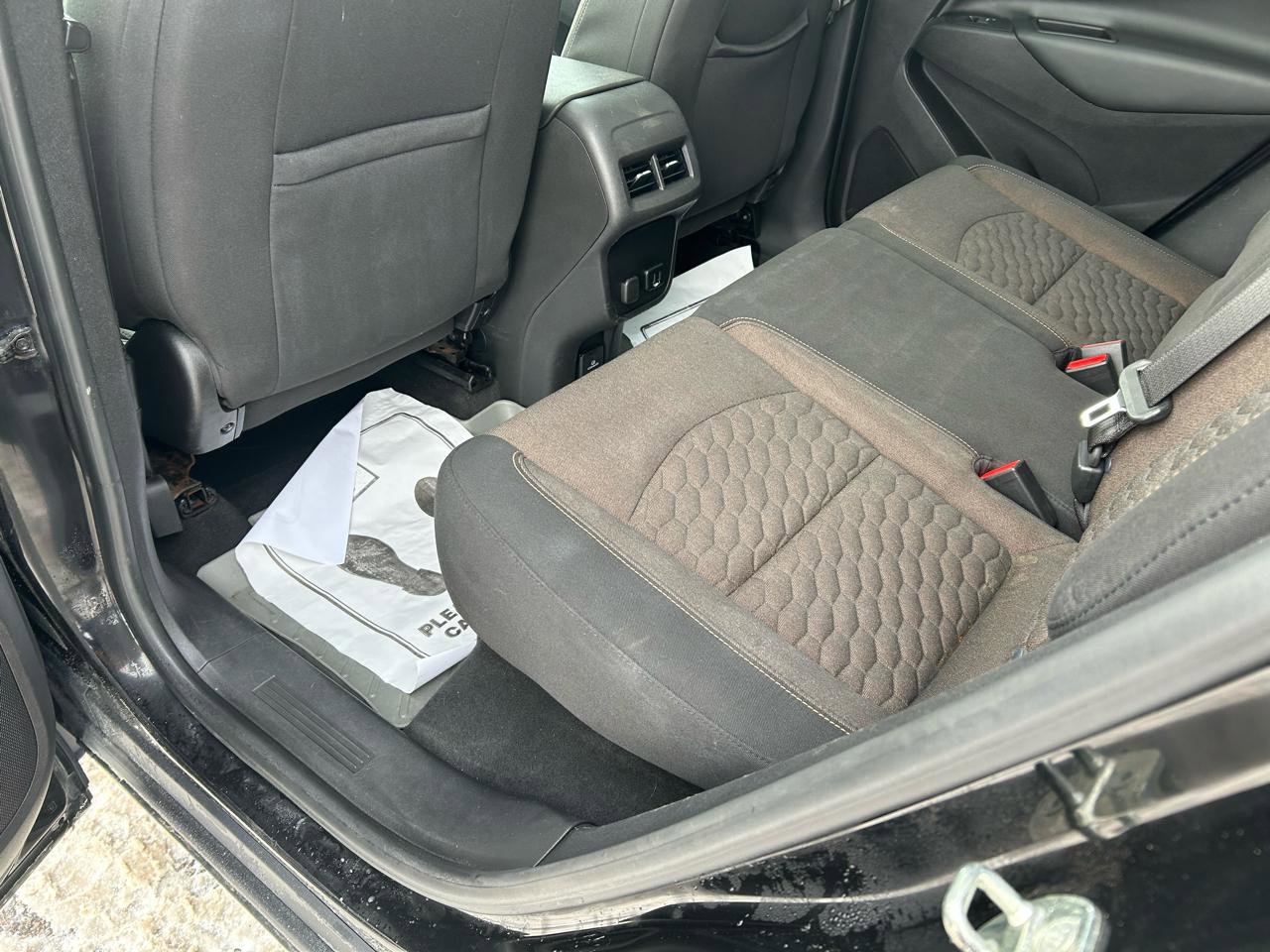 Used 2018 Chevrolet Equinox LT image 9