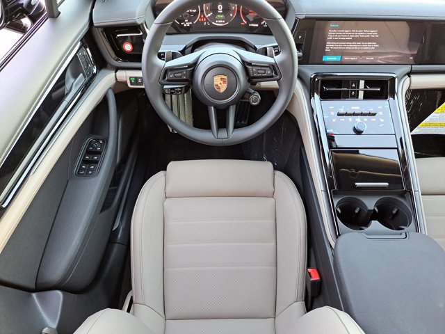 New 2026 Porsche Panamera 4 image 17