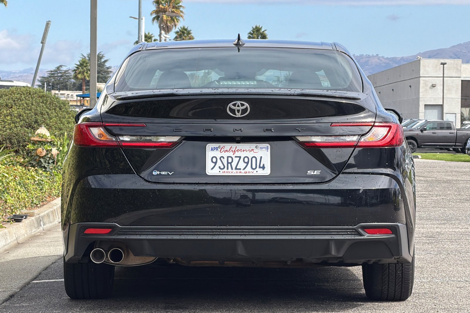 Used 2025 Toyota Camry SE FWD image 5