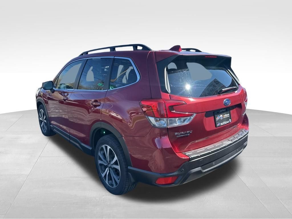 Used 2023 Subaru Forester Limited AWD/4WD image 3