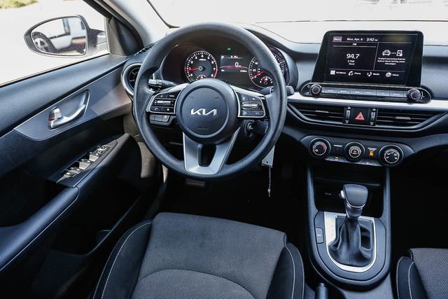 Used 2023 Kia Forte LXS image 17