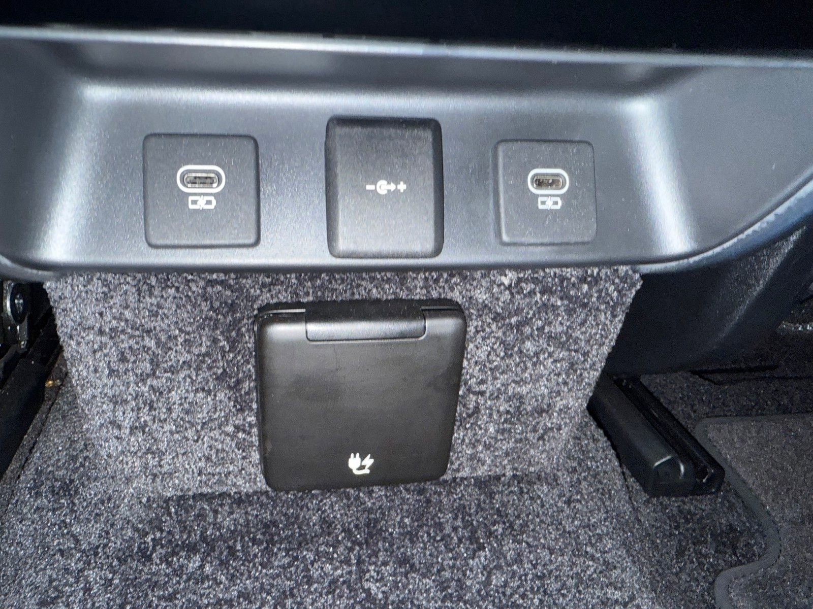 Used 2024 Land Rover Range Rover SE image 23