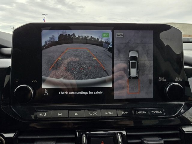 Used 2022 Nissan Pathfinder Platinum image 28