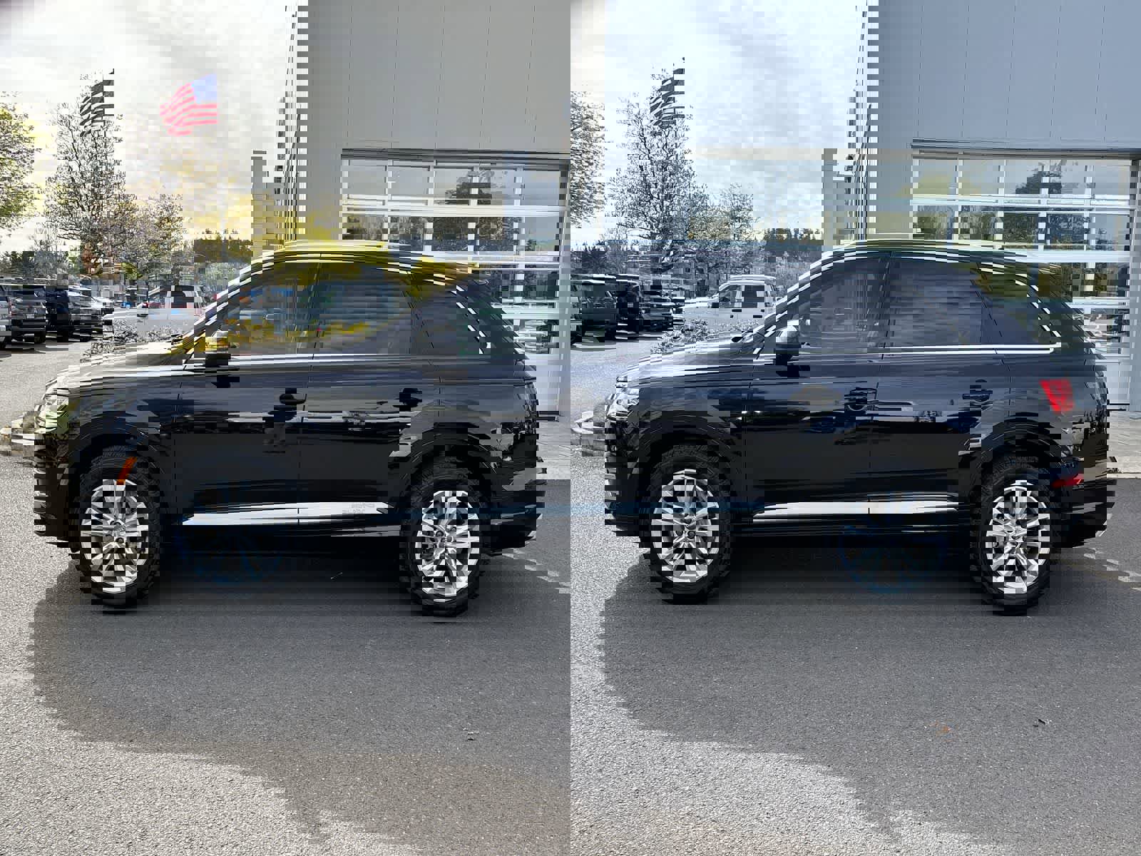 Used 2019 Audi Q7 2.0T Premium w/ Convenience Package AWD/4WD image 2