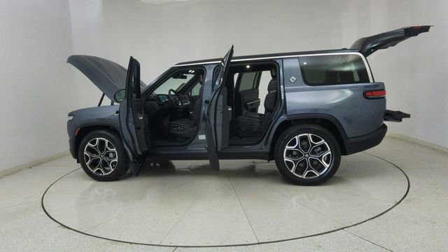 Used 2025 Rivian R1S Adventure image 75