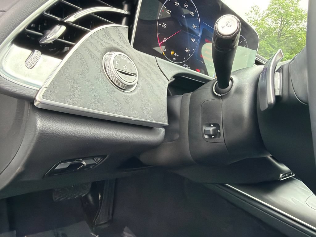 Used 2025 Mercedes-Benz E 350 4MATIC Sedan image 31