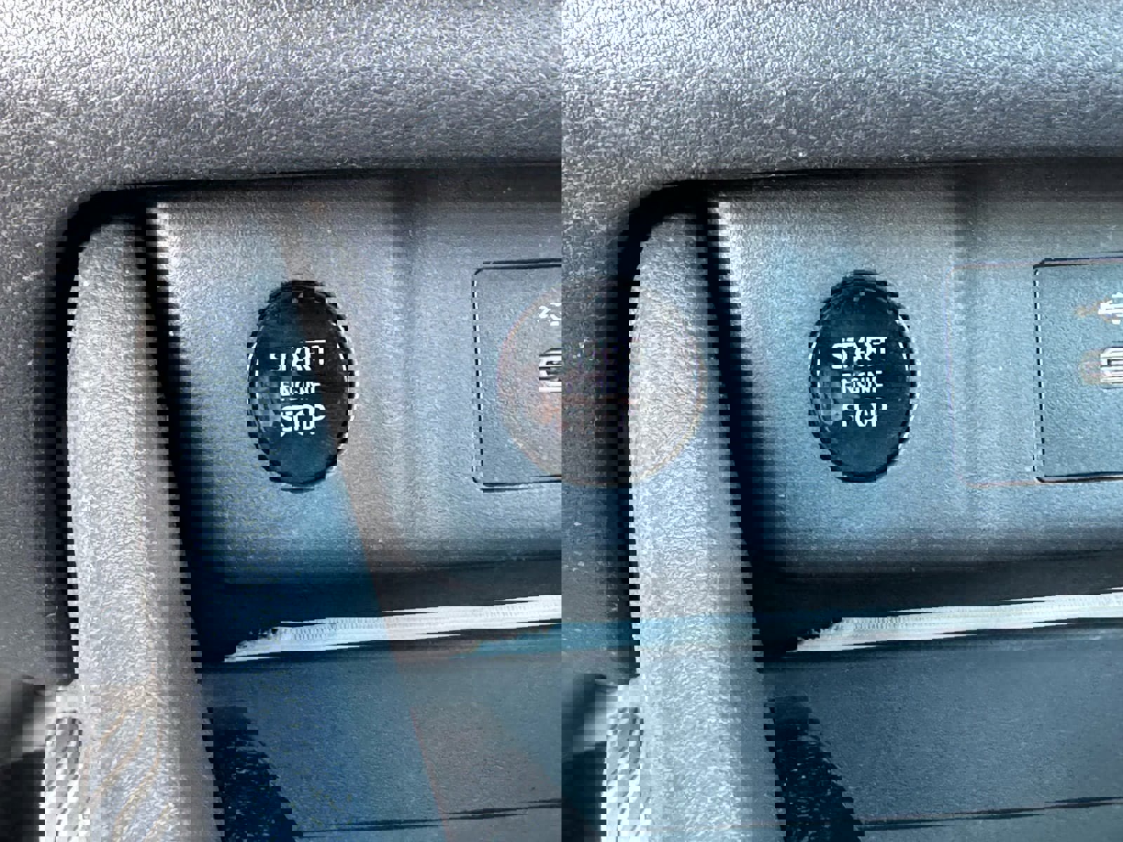 Used 2025 Nissan Rogue S image 33