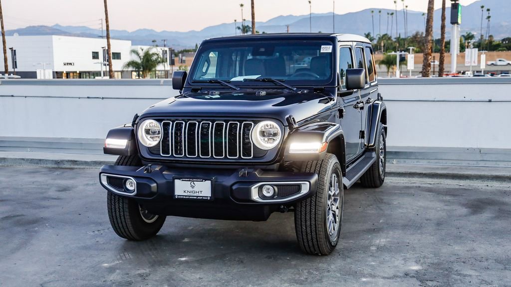 New 2025 Jeep Wrangler Sahara image 4