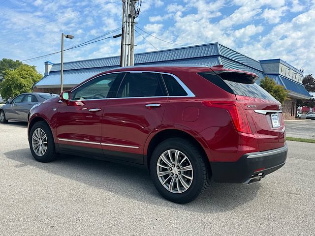 Used 2019 Cadillac XT5 Luxury FWD image 2