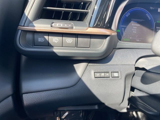 New 2025 Toyota Crown Signia AWD/4WD image 34