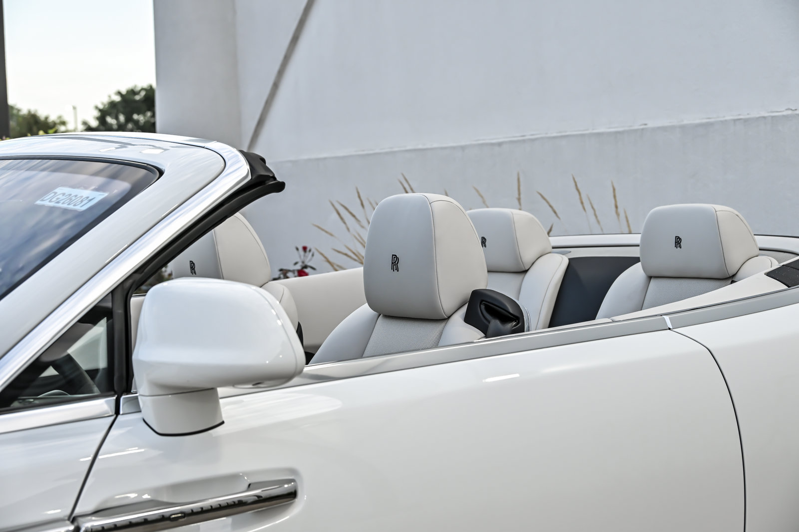 Used 2020 Rolls-Royce Dawn RWD image 10