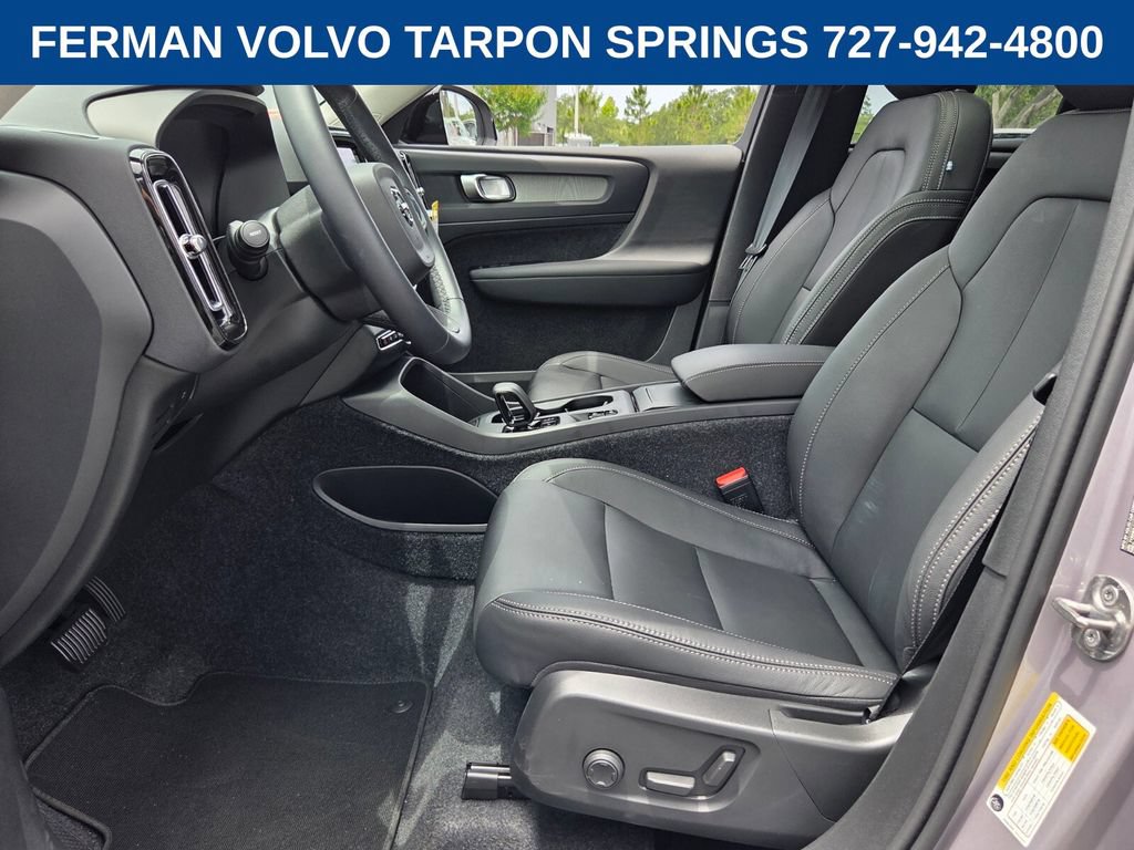 New 2026 Volvo XC40 B4 Core FWD image 13