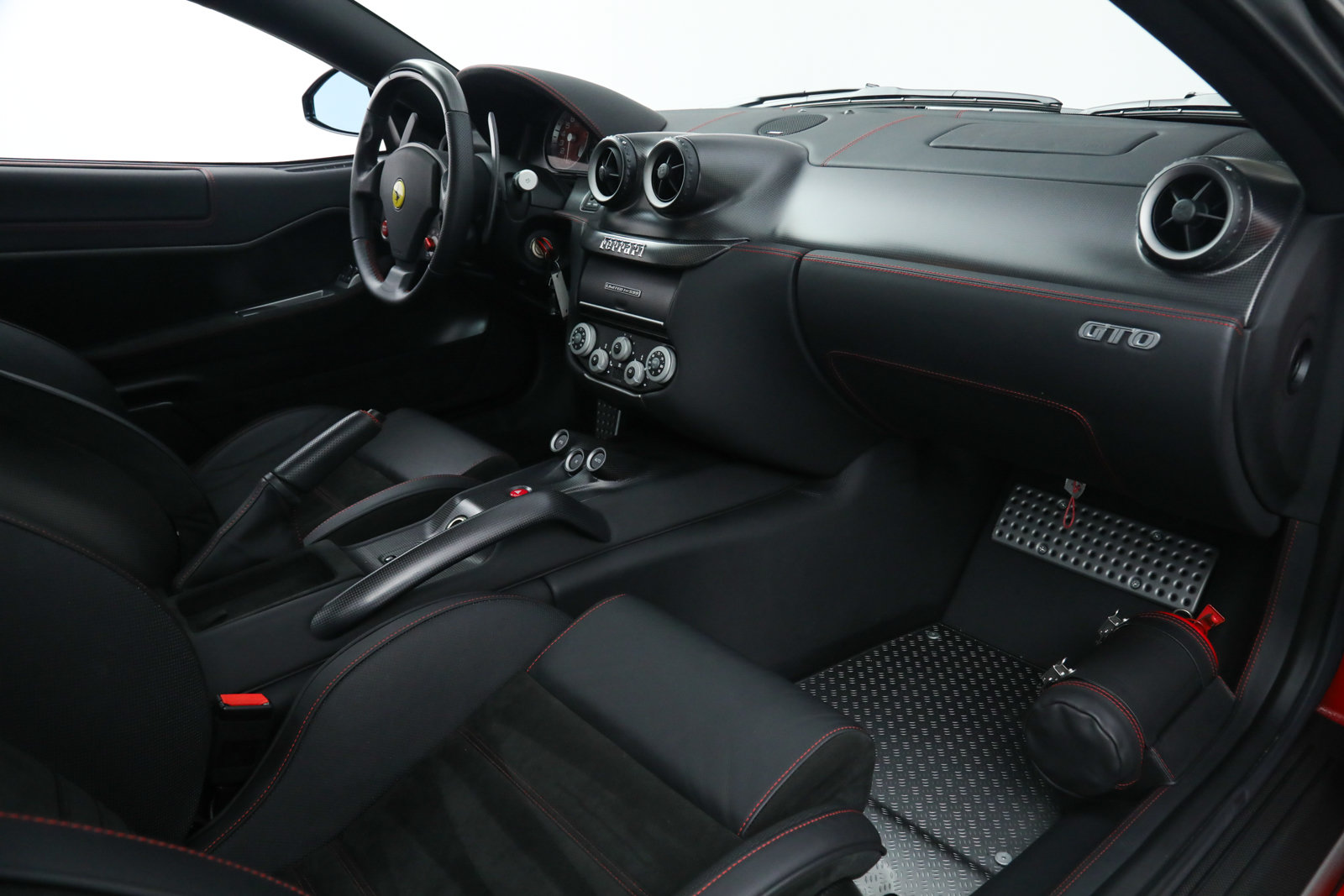 Used 2011 Ferrari 599 GTO RWD image 28