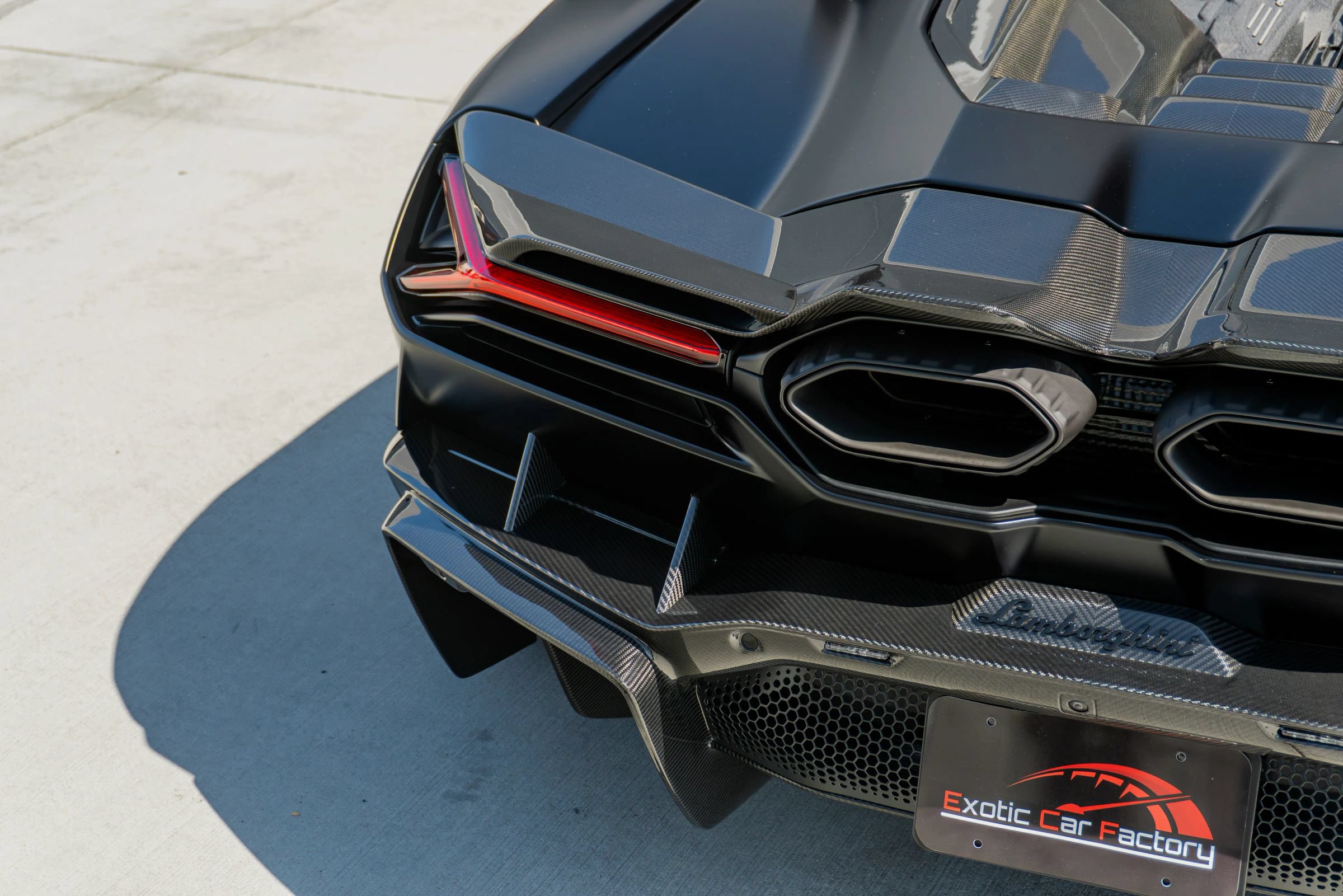 Used 2025 Lamborghini Revuelto AWD/4WD image 49