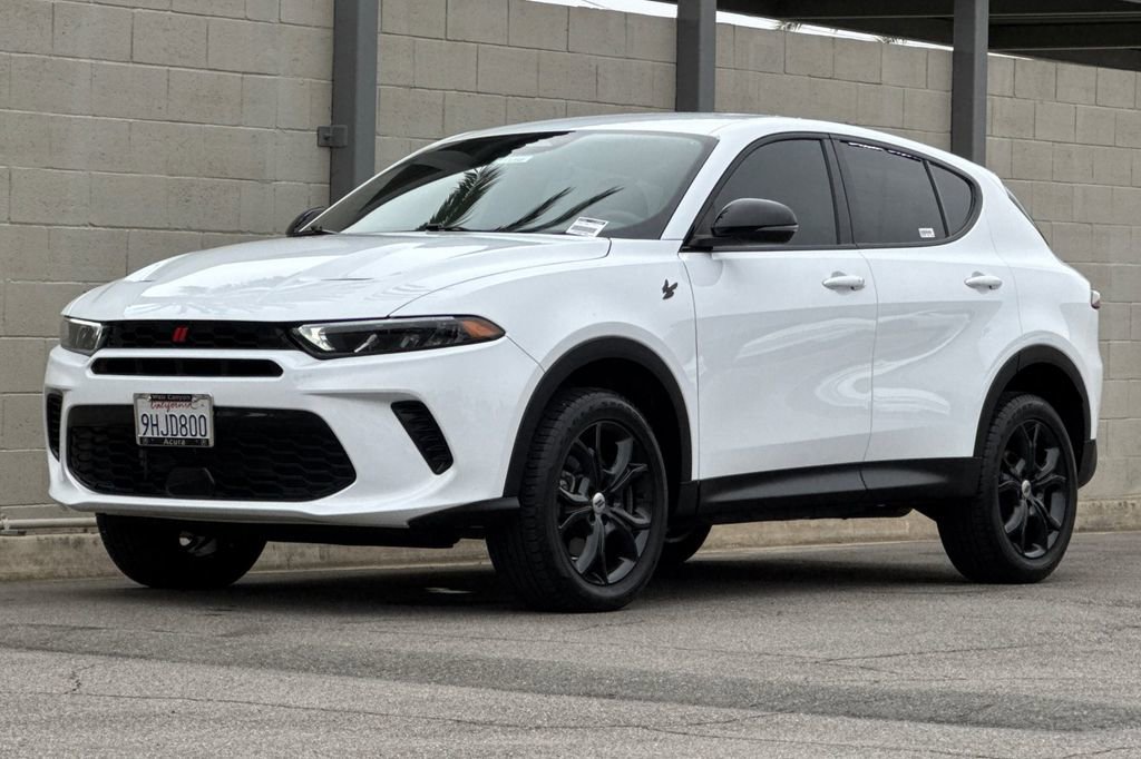 Used 2023 Dodge Hornet GT Plus w/ GT Blacktop Package image 10