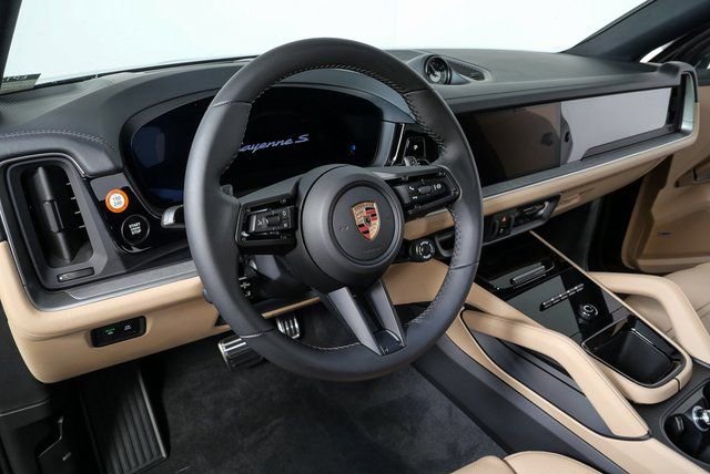 New 2026 Porsche Cayenne S image 4