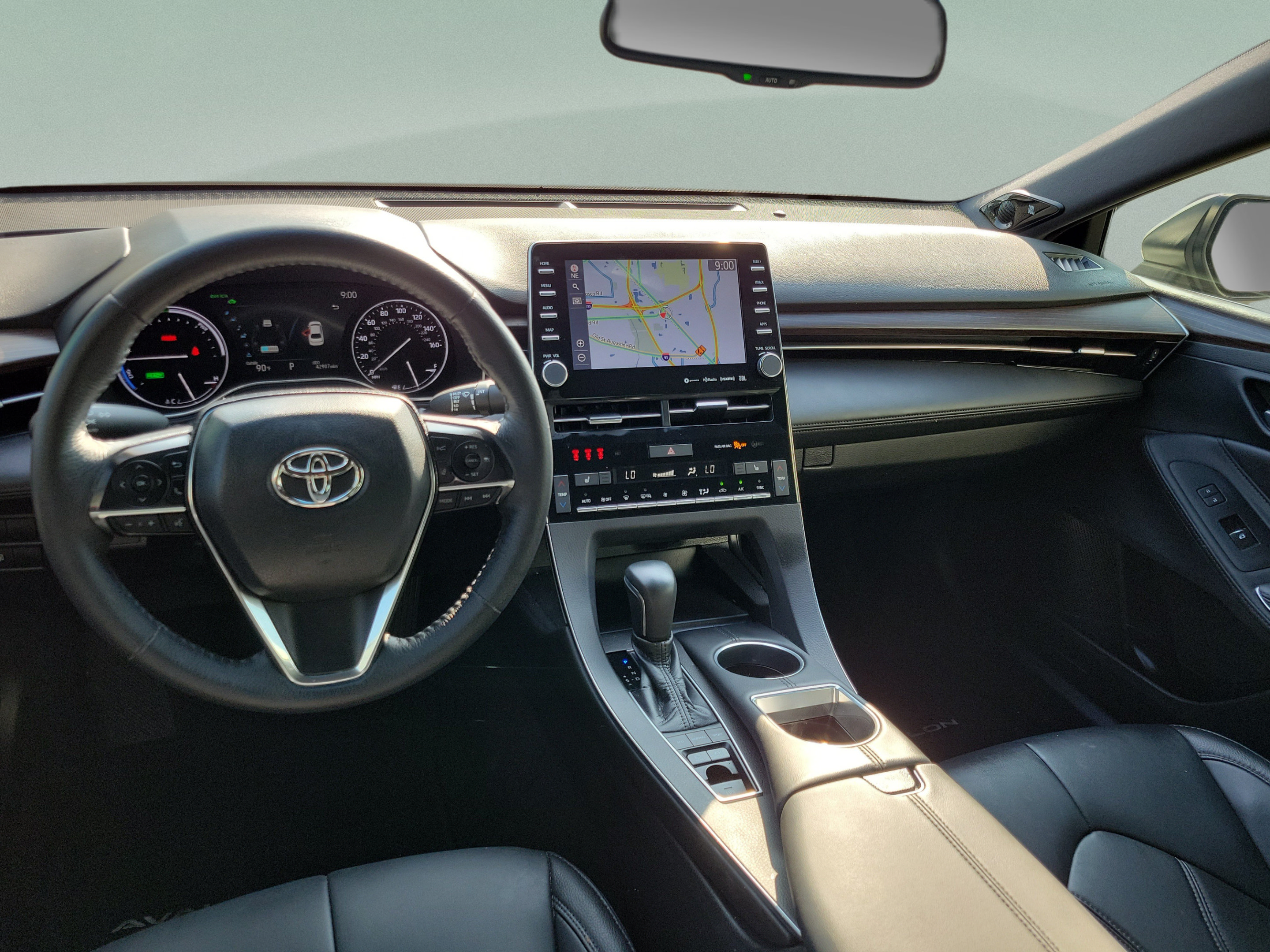 Used 2021 Toyota Avalon XLE w/ Moonroof Package FWD image 21