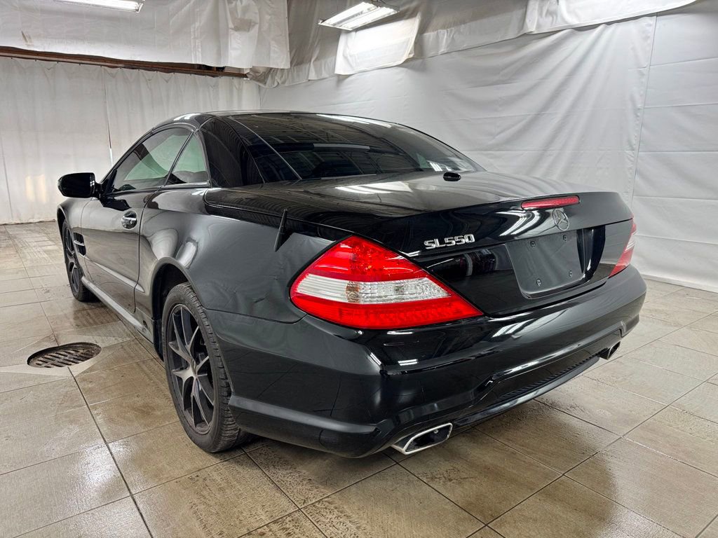 Used 2009 Mercedes-Benz SL 550 image 4