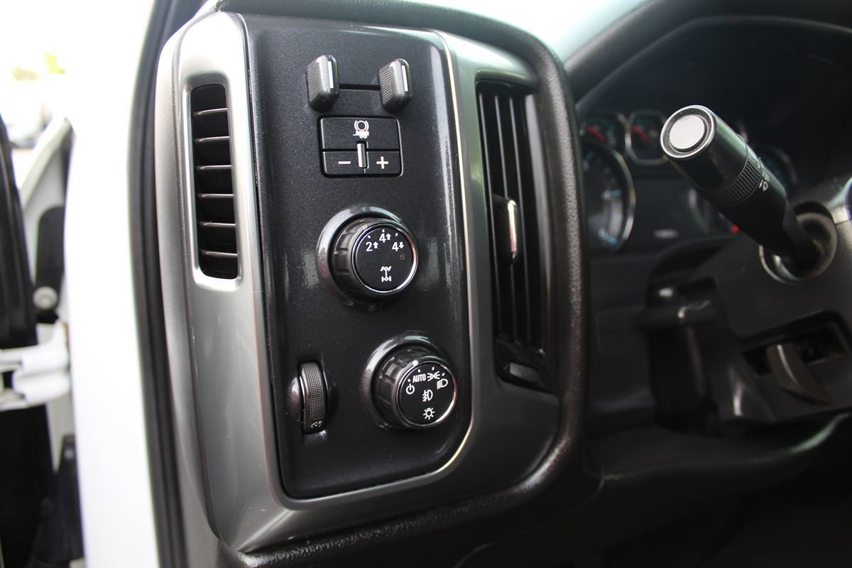 Used 2016 Chevrolet Silverado 2500 LT w/ LT Convenience Package AWD/4WD image 25