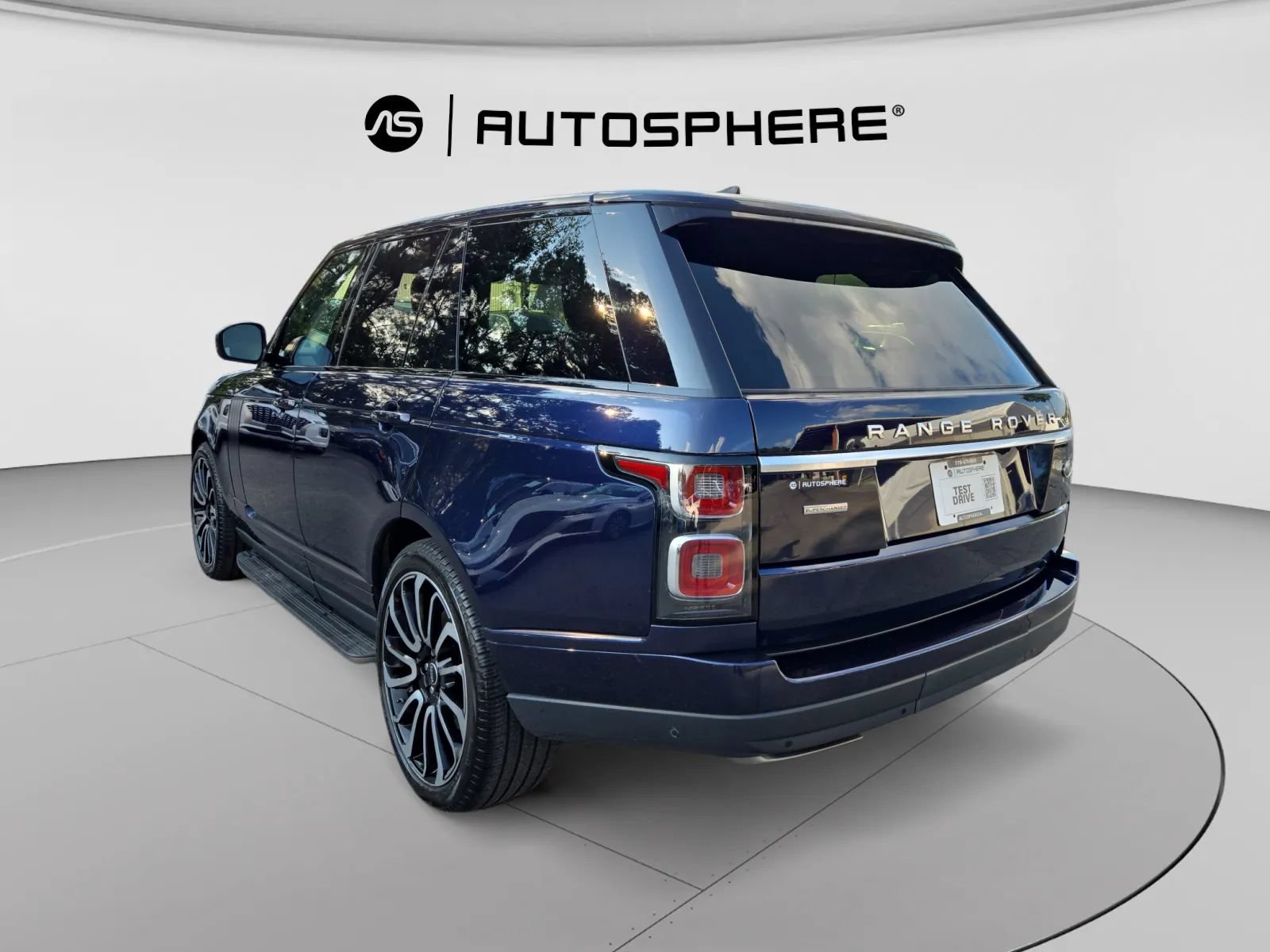 Used 2018 Land Rover Range Rover Supercharged AWD/4WD image 6