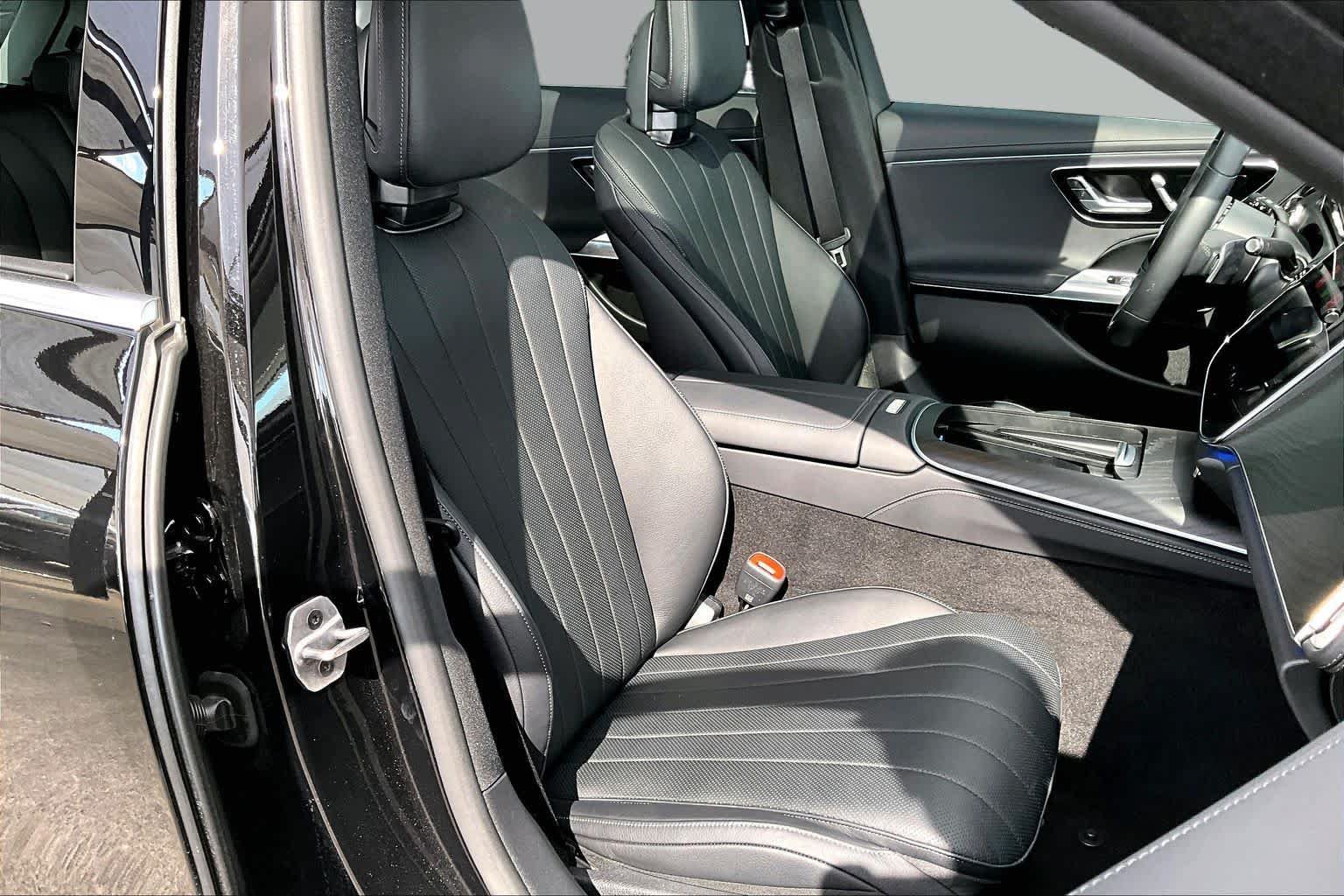 Used 2025 Mercedes-Benz E 450 4MATIC All-Terrain Wagon image 9