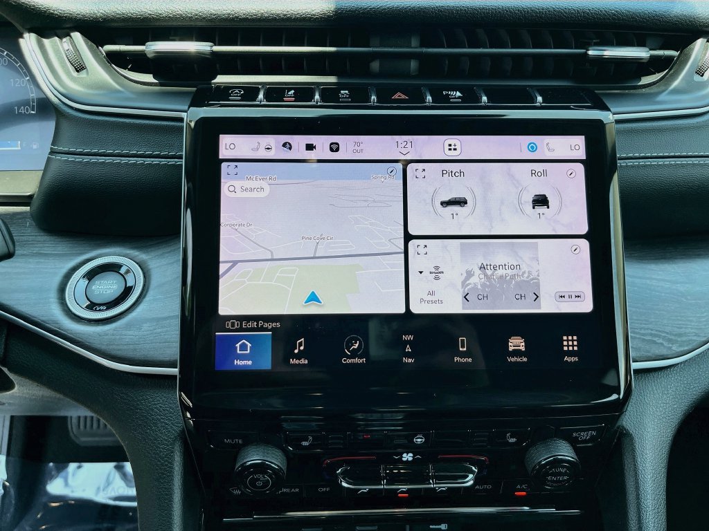 Used 2022 Jeep Grand Cherokee Limited AWD/4WD image 23