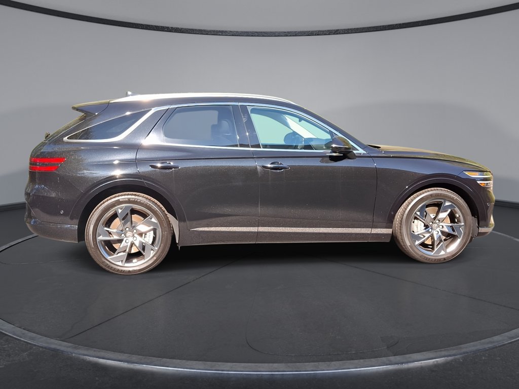 Used 2025 Genesis Electrified GV70 AWD/4WD image 26