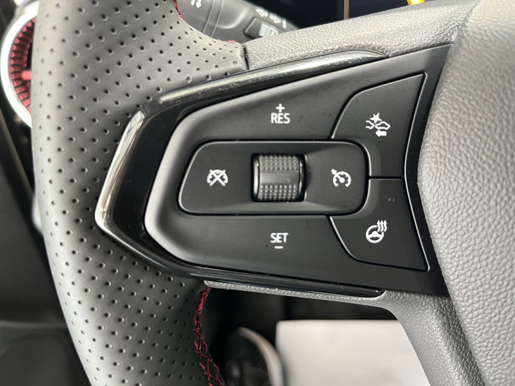 New 2026 Chevrolet Trax RS w/ Sunroof Package FWD image 18
