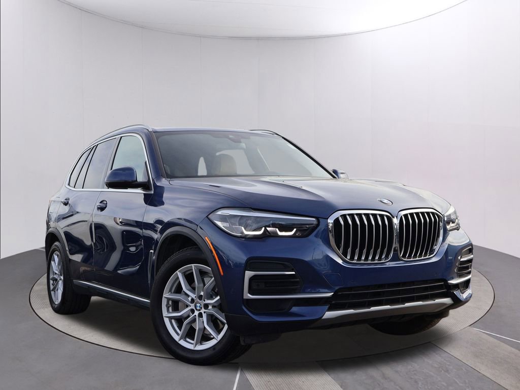 Used 2022 BMW X5 xDrive40i w/ Premium Package