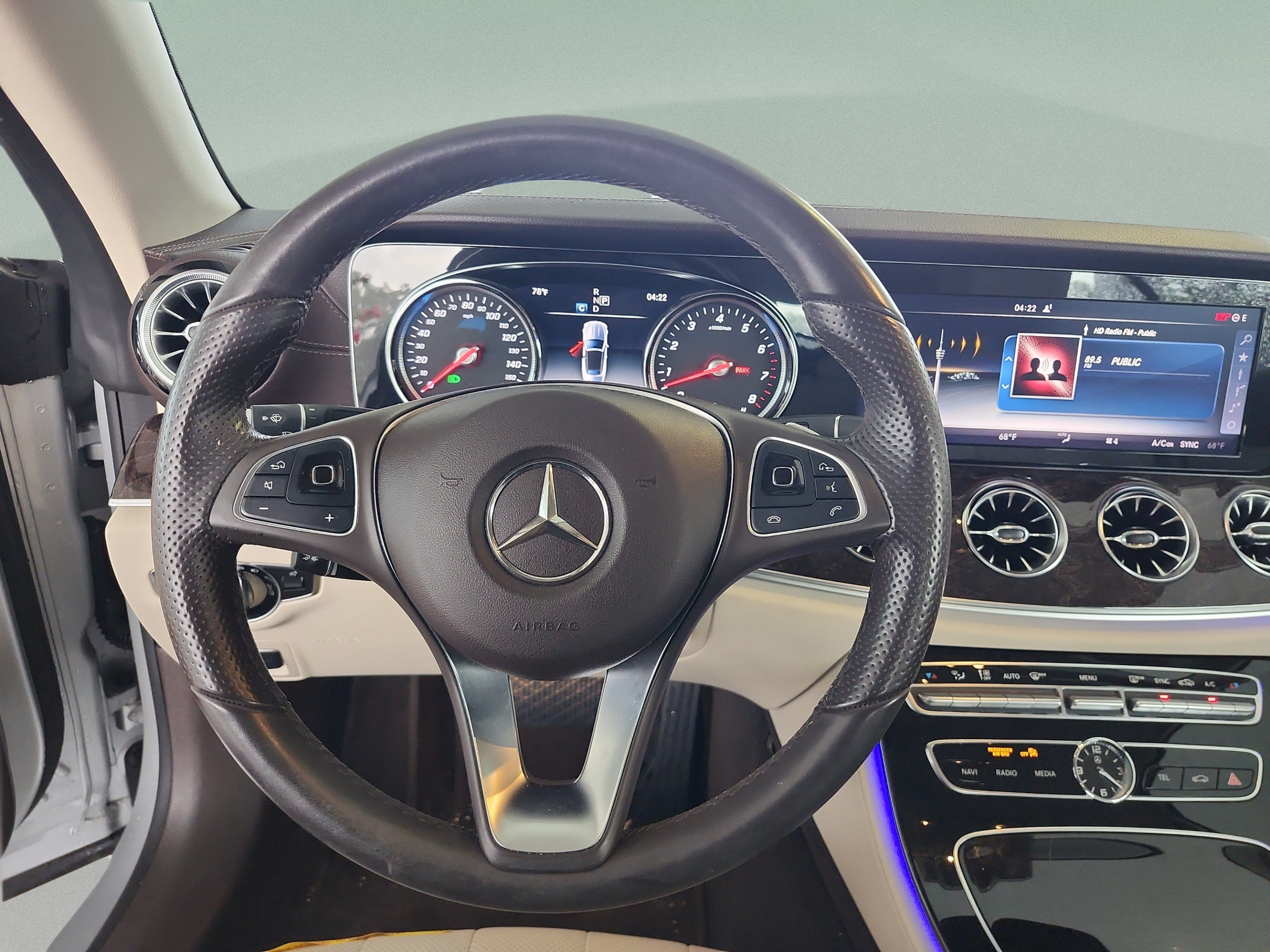 Used 2018 Mercedes-Benz E 400 4MATIC Cabriolet image 9