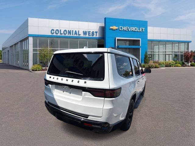 Used 2023 Jeep Wagoneer Series II AWD/4WD image 5