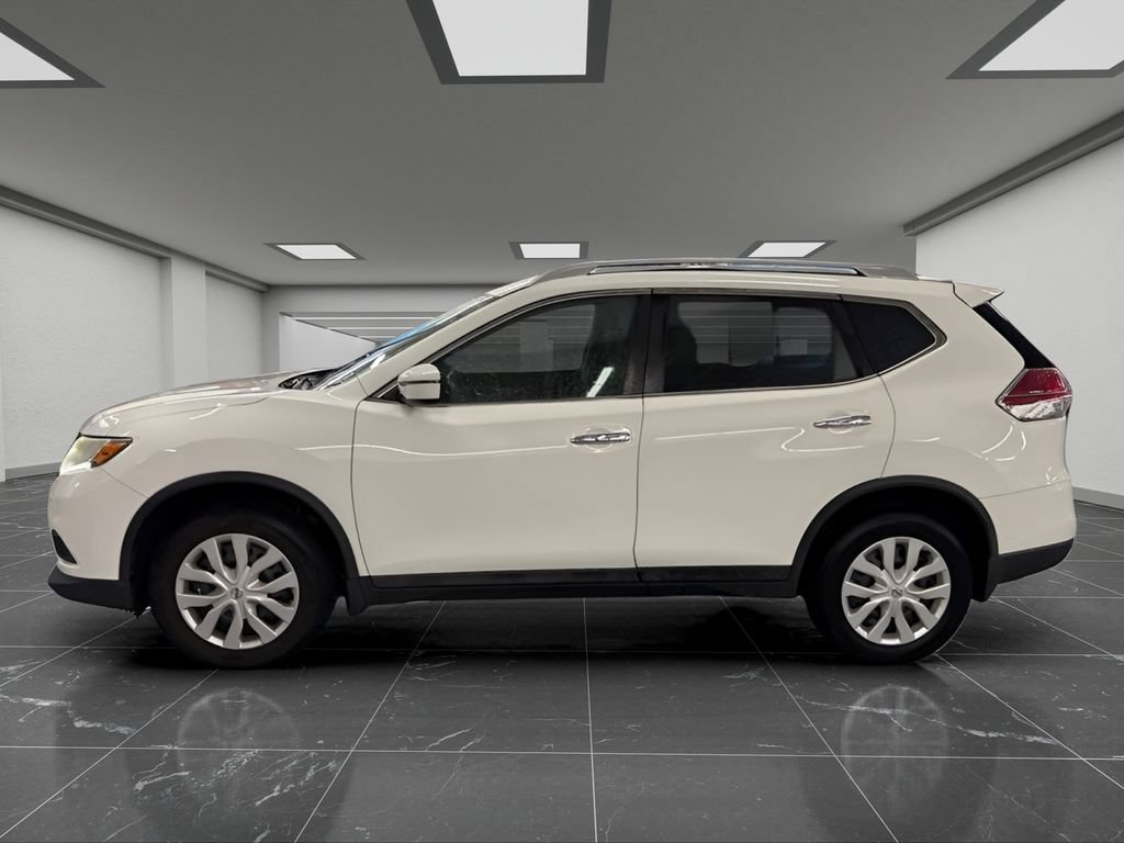 Used 2016 Nissan Rogue S w/ Appearance Package AWD/4WD image 4