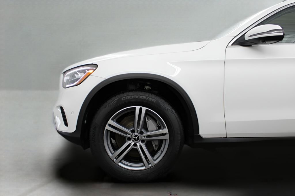 Used 2022 Mercedes-Benz GLC 300 image 9