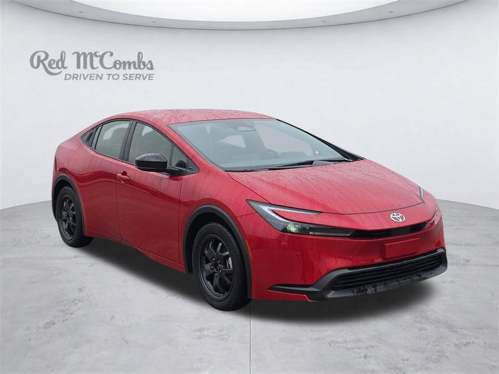 Used 2025 Toyota Prius LE FWD image 10