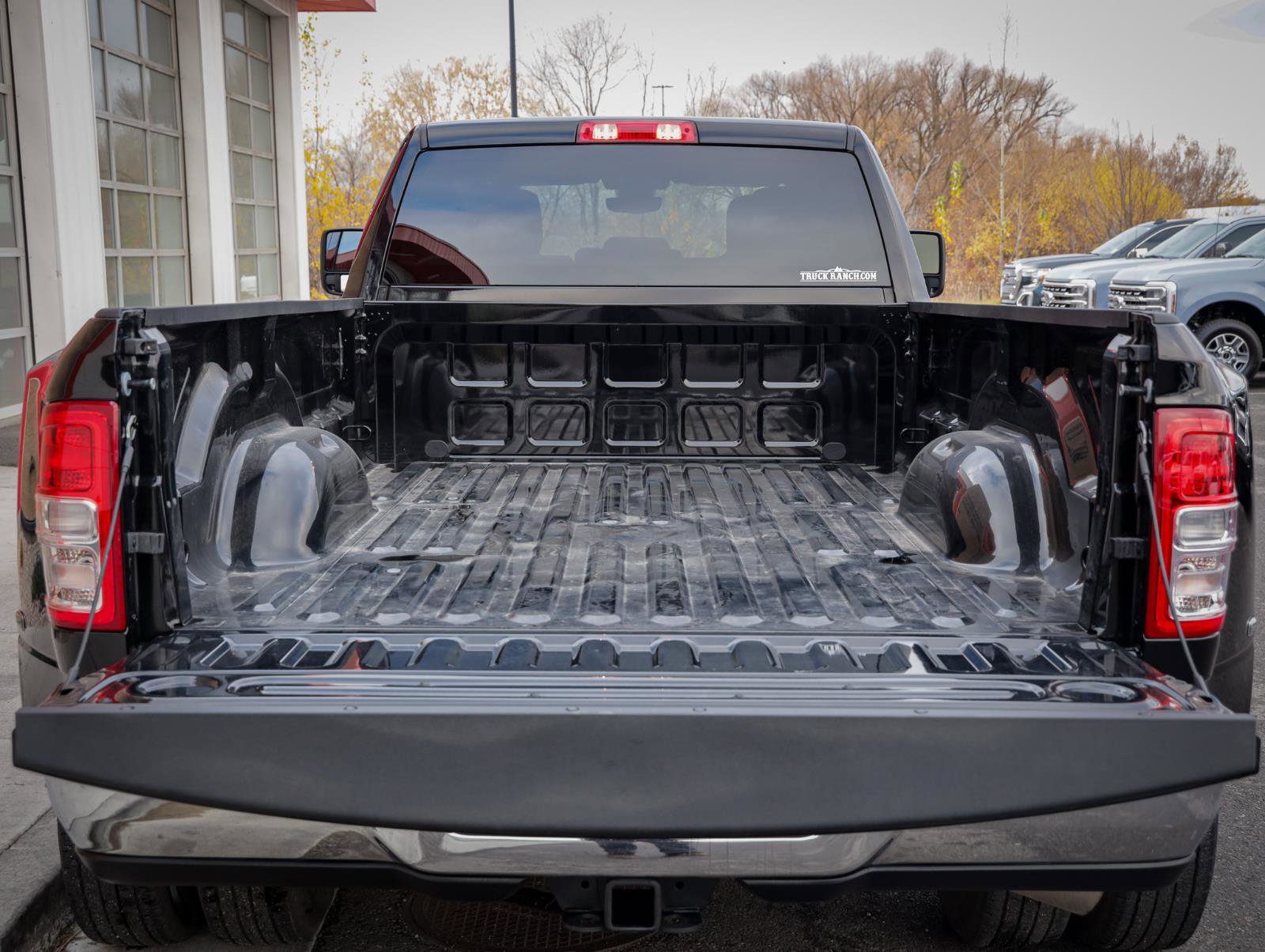 Used 2024 RAM 3500 Big Horn image 5