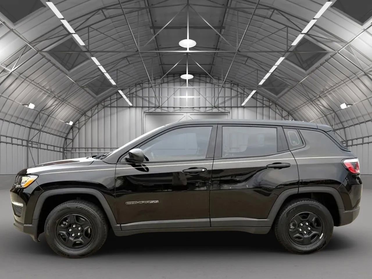 Used 2017 Jeep Compass Sport image 4