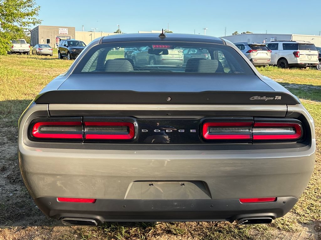 Used 2017 Dodge Challenger R/T w/ Quick Order Package 28P T/A RWD image 17