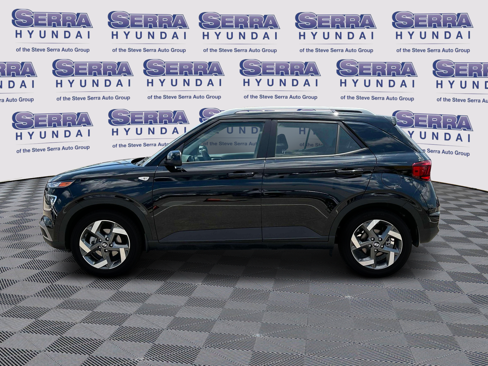 New 2025 Hyundai Venue SEL FWD image 20