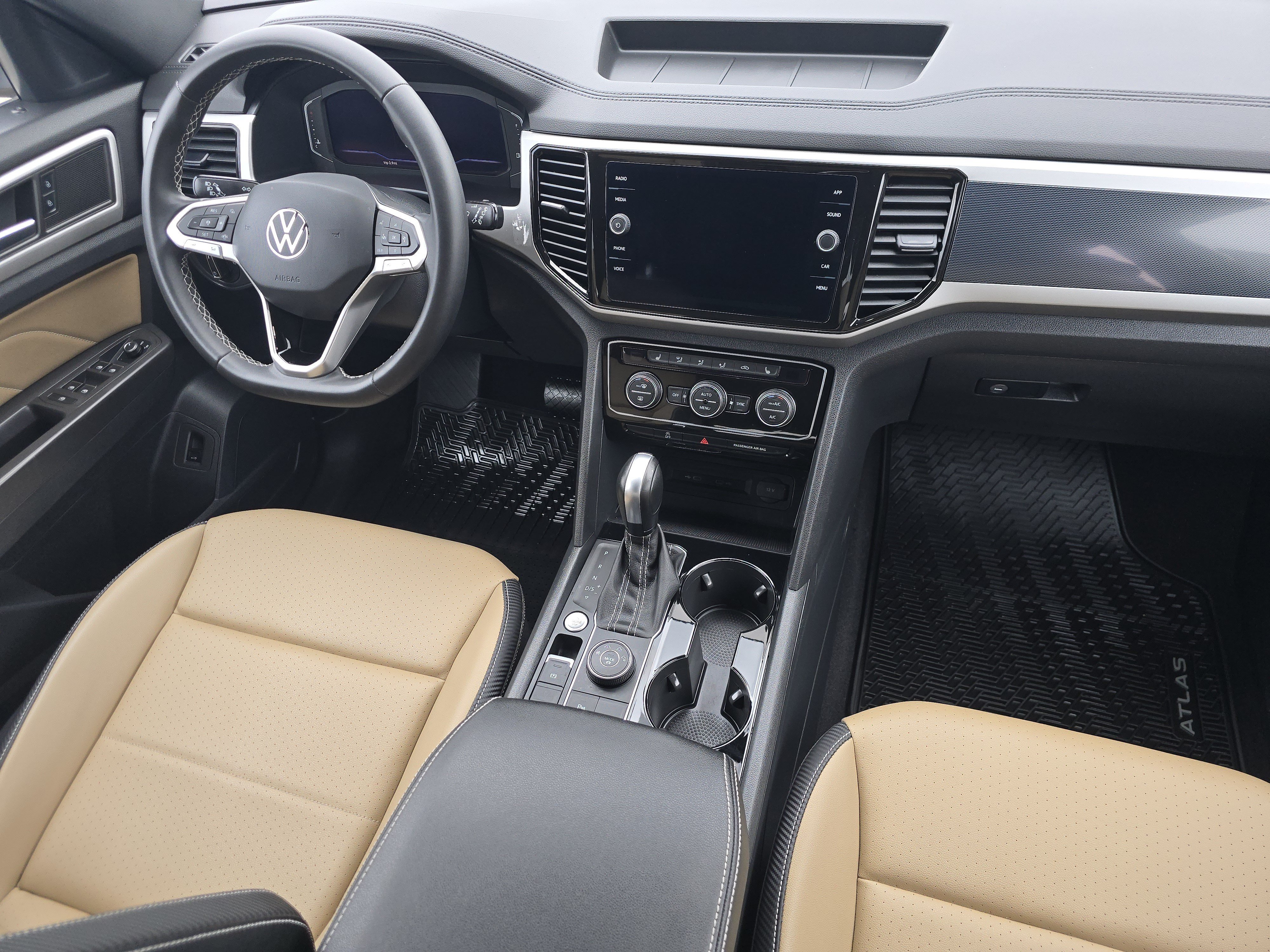 Certified 2023 Volkswagen Atlas Cross Sport SE AWD/4WD image 19