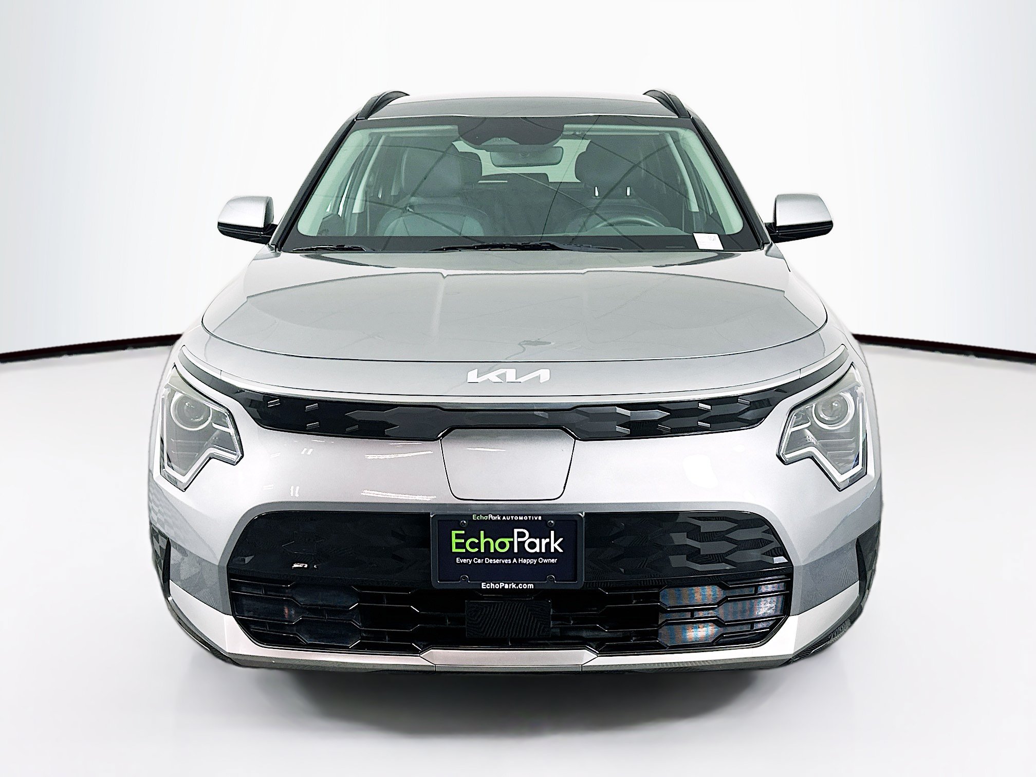 Used 2023 Kia Niro Wind FWD image 2