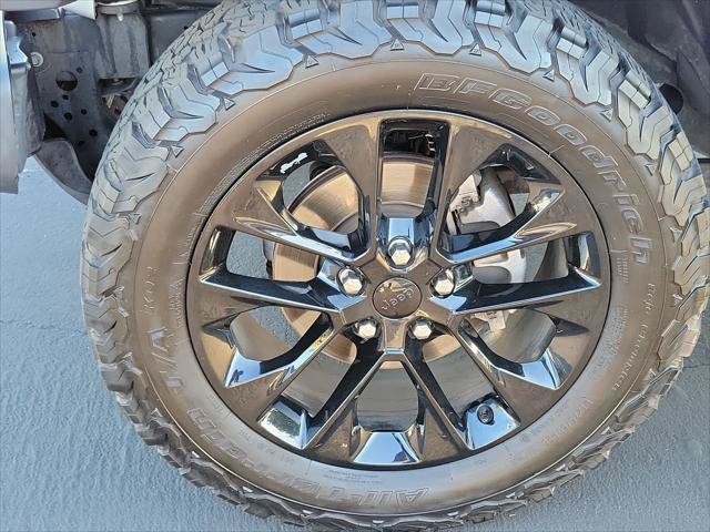 Certified 2020 Jeep Wrangler Unlimited Sahara AWD/4WD image 5