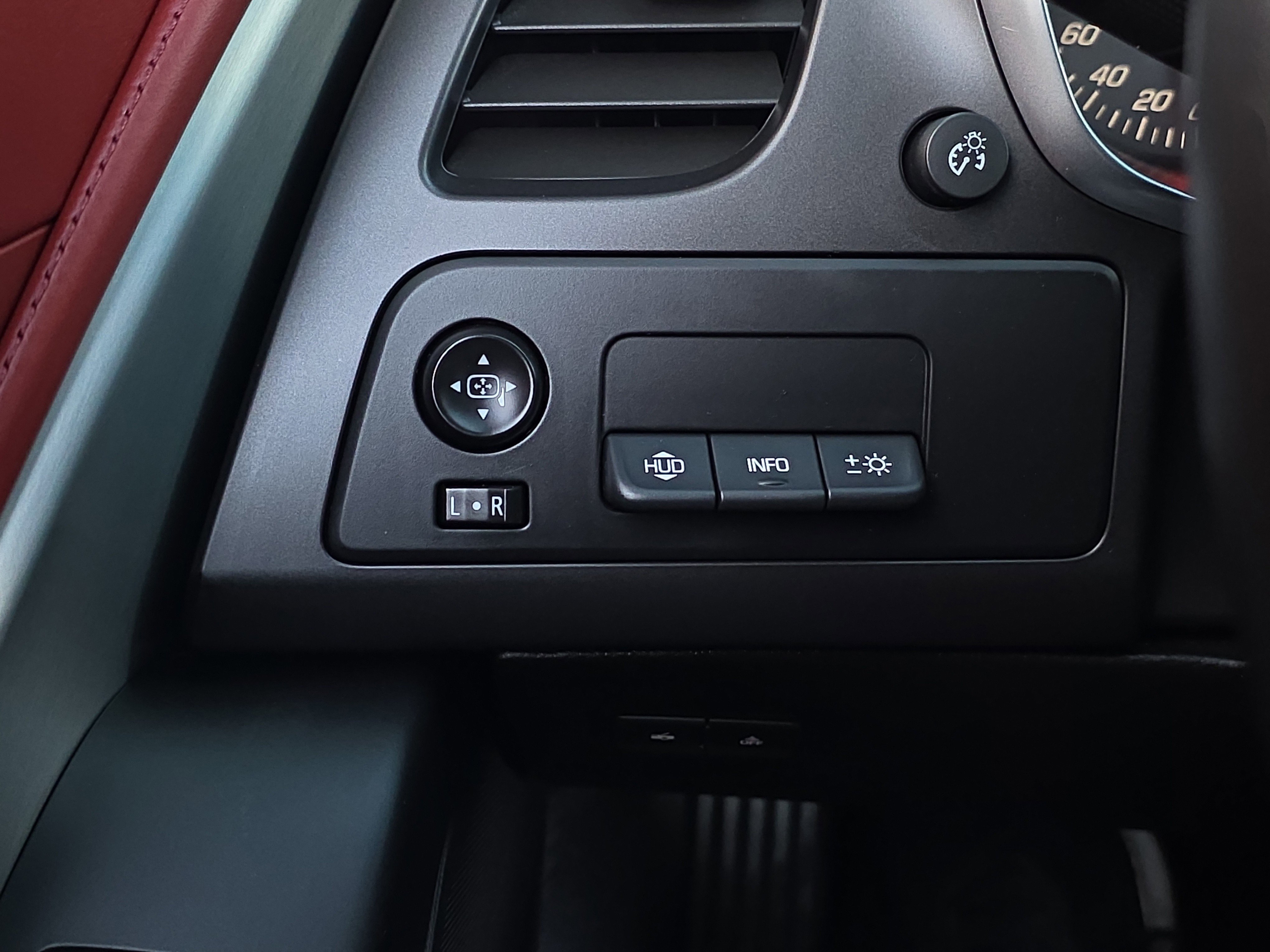 Used 2016 Chevrolet Corvette Z06 w/ 3LZ Preferred Equipment Group image 33